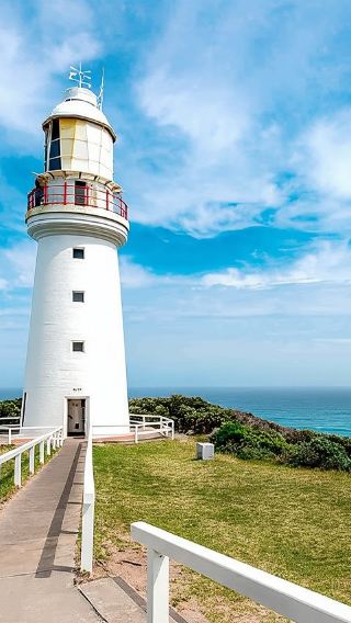 Melbourne Twelve Apostles Great Ocean Road day tour [Coastal highway marvel journey, English-speaking group]