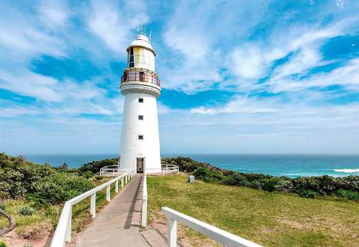 Melbourne Twelve Apostles Great Ocean Road day tour [Coastal highway marvel journey, English-speaking group] AUD 147.11
