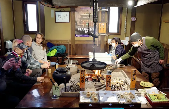 長野市美食文化之旅：品嚐御燒、清酒、抹茶與善光寺