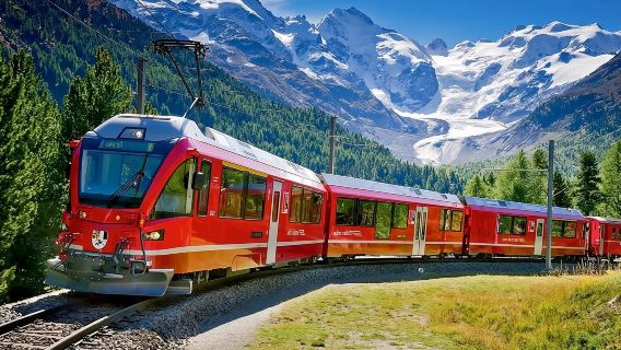 Excursión de un día a Sankt Moritz y el tren exprés de Bernina en Suiza|ida y vuelta a Milán|Belleza de los Alpes