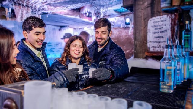 Xtracold Icebar Amsterdam, 3 Drinks Included