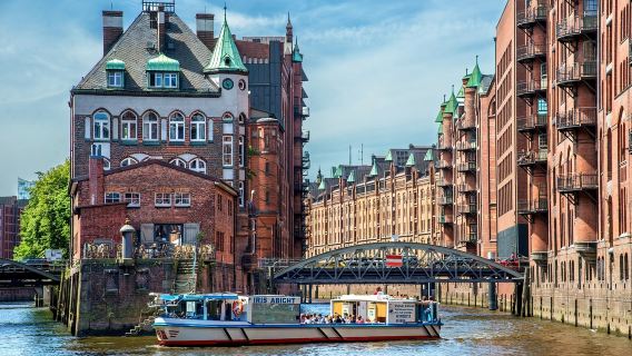 Hamburg: 2-Hour Harbor Cruise