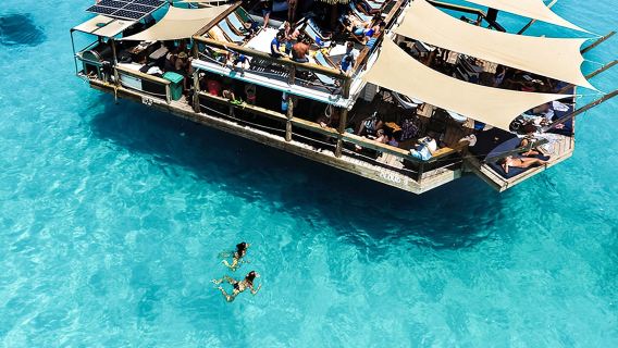 フィジークラウド9ウォーターバー日帰りツアーインターネットセレブチェックインバーカーニバル/ハイダイビング