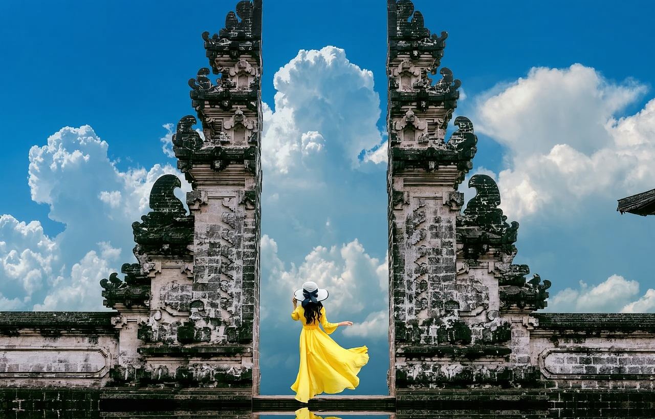 Tour Culturale di 1 Giorno a Bali Est: Tempio Lempuyang Porta del Cielo, Palazzo d'Acqua Ujung e Palazzo d'Acqua Tirta Gangga