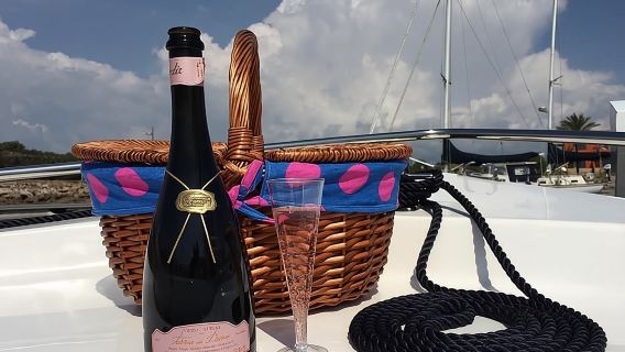 Benagil - Private Tour with Captain - Algarve Cave Captain