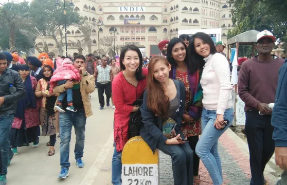 瓦加邊境降旗儀式