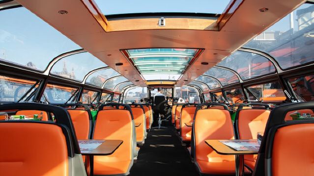 ทัวร์ล่องเรือพร้อมไกด์ในอัมสเตอร์ดัม พร้อมพิซซ่า New York เครื่องดื่ม และไอศกรีม