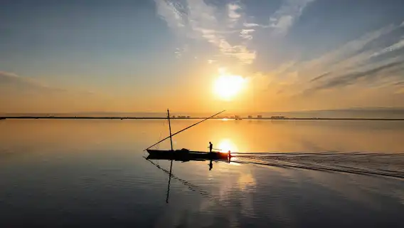 Valencia: Epic Albufera Sunset adventures and fun