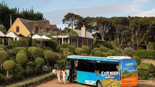 Waiheke Island Hop-On Hop-Off Explorer Bus from Auckland (Small Group Tour) - Reserve Ferry Return