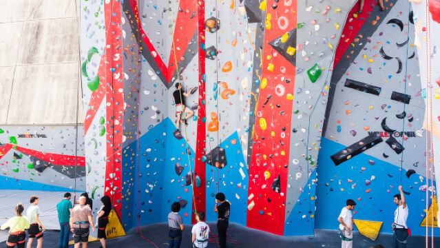 ลิสบอน: ประสบการณ์ปีนสะพานพร้อมไกด์ 25 เมษายน