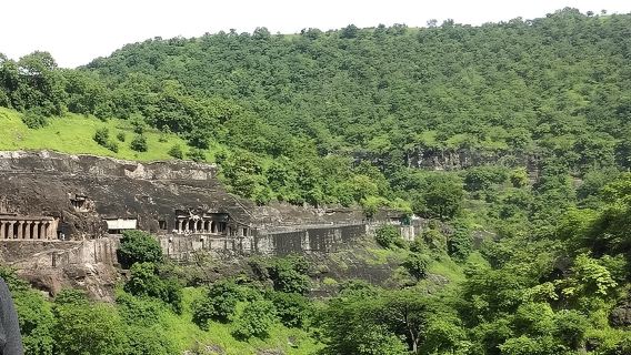Escursione di un giorno alle grotte di Ajanta