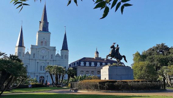 Lawatan Bandar New Orleans: Suku Perancis, Daerah Taman & Tanah Perkuburan