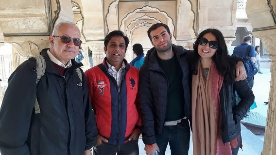 Lawatan Bersiar-siar Persendirian Jaipur Sehari Penuh dengan Kereta dengan Pemandu