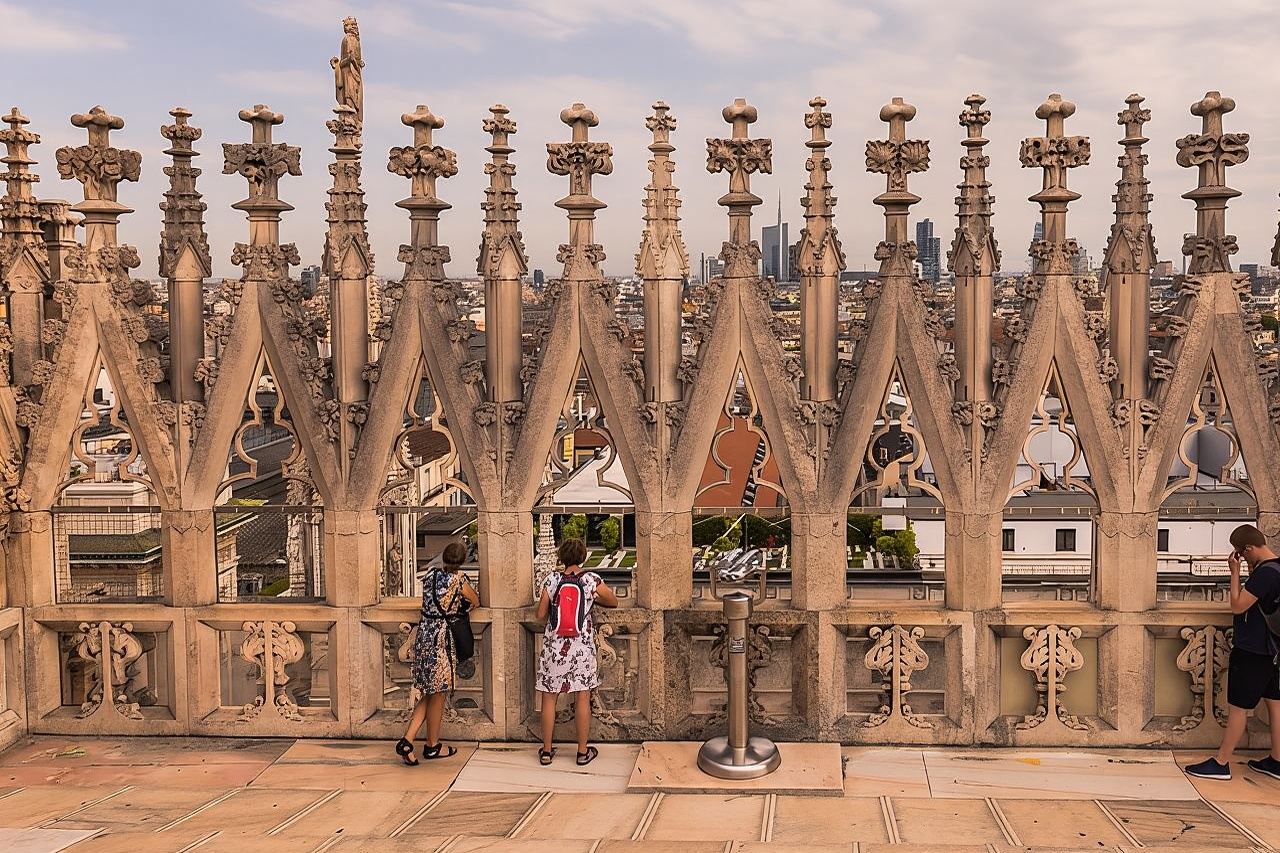 Milan Super Saver: Skip-the-line Duomo and Rooftop Tour