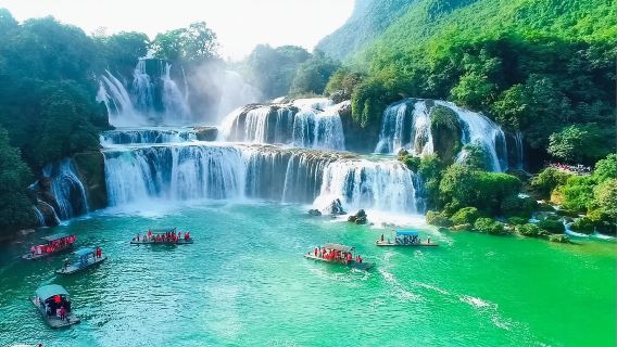 德天跨國瀑布景區+明仕竹筏包車/共乘一日遊:南寧/崇左接駁+贈接駁車