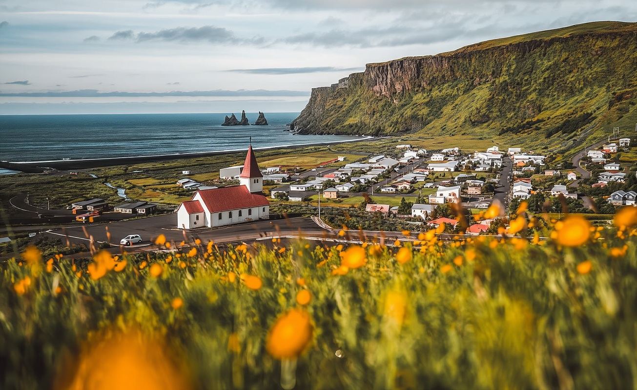 Iceland South Coast + Solheimajokull 1-Day Tour with Glacier View/Optional Small Group Transfer