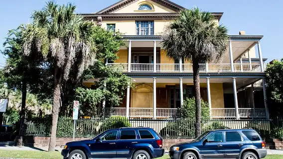 Charleston See-It-All Sightseeing Bus Tour