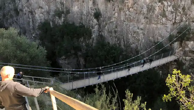 Hike Hanging Bridges and Canyon Túria - Chulilla - OFFICIAL GUIDE