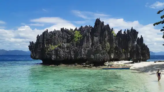 El Nido 1-day tour Route A: Exploring Lagoons and Stunning Beaches