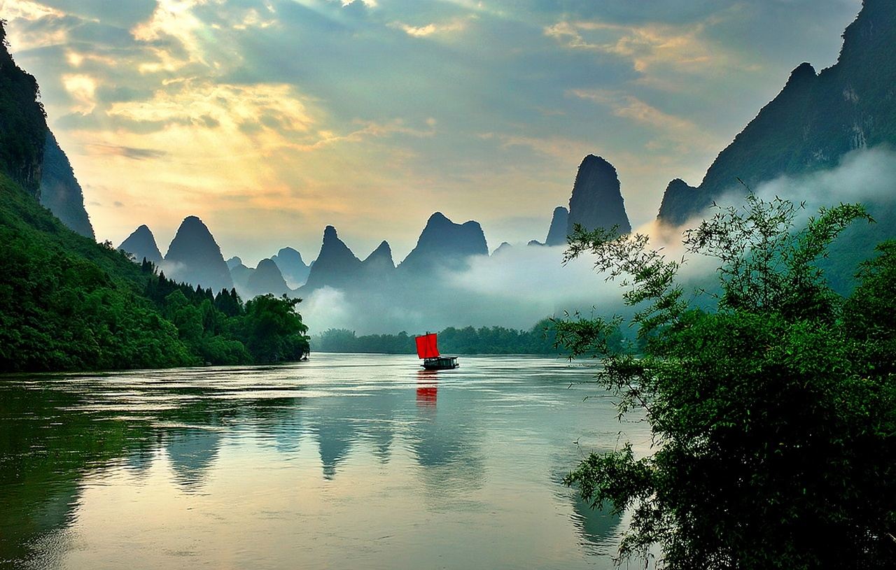 Departing from Guilin: Xiangong Mountain + Xingping Ancient Town + Ten-Mile Gallery + Yulong River (including bamboo rafting)
