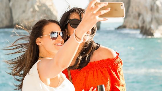 Los Cabos: crucero con cena y fajitas al atardecer en Cabo Escape