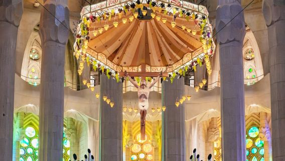 Barcelona: Entrada sin colas a la Sagrada Familia y visita guiada