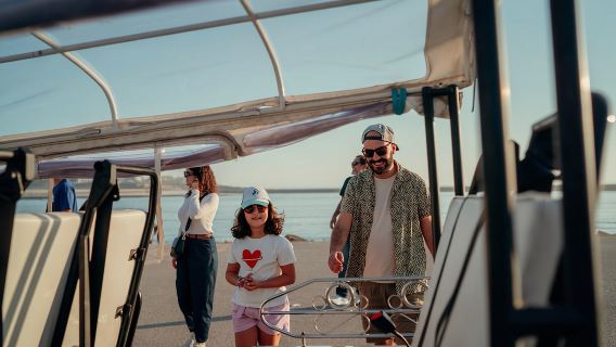 Recorrido de medio día en tuk tuk por Oporto: Clérigos, costa y miradores