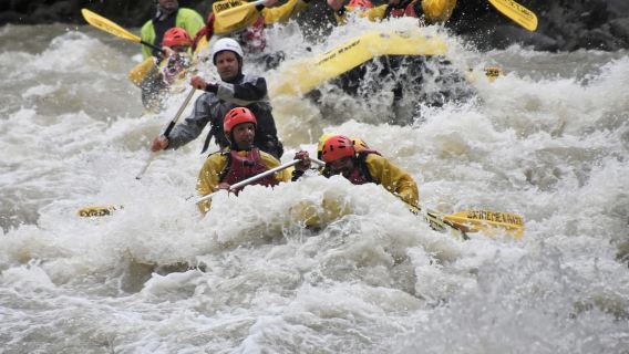 經典泛舟，激浪體驗