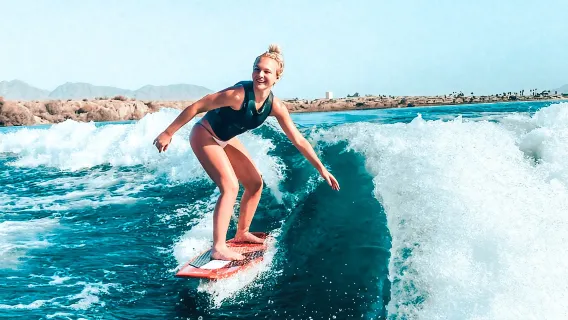 Surfunterricht am Strand von Kata in Phuket, Thailand - Tagesausflug mit Fotoservice