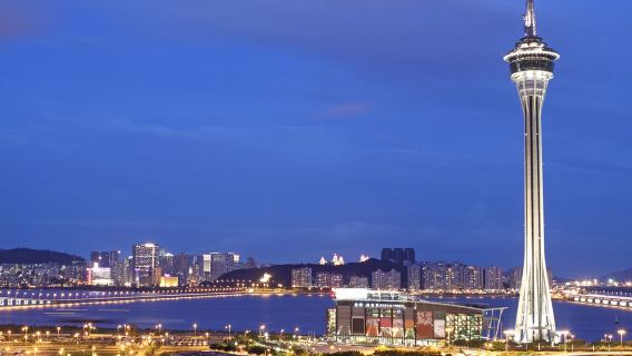 Macau Tower 360° Cafe Buffet Lunch / Buffet Lunch + Tower Admission Ticket