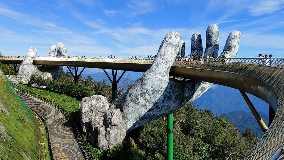 GOLDEN BRIDGE - Guided Tour in the Early Morning to Avoid Crowds