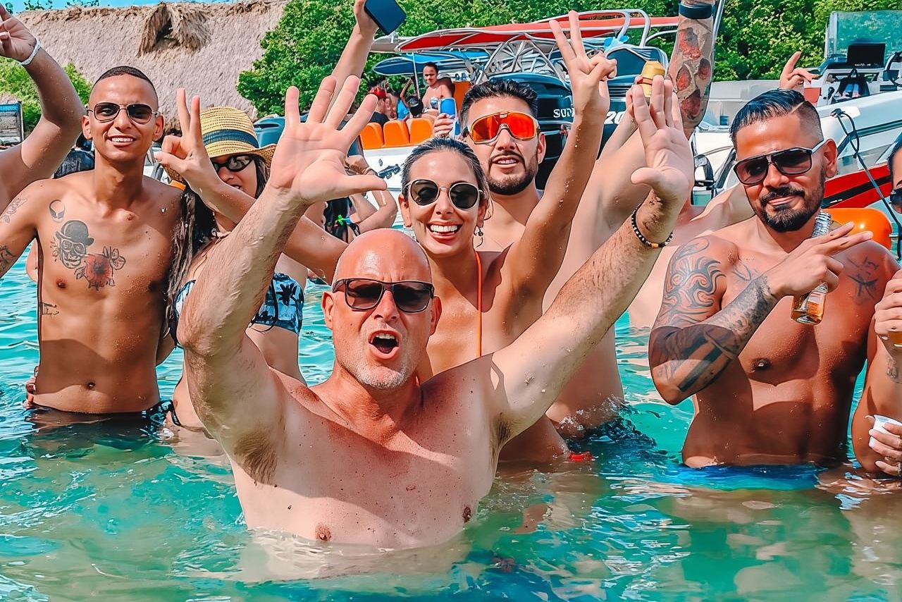 Tour di un giorno intero delle cinque isole più belle di Cartagena