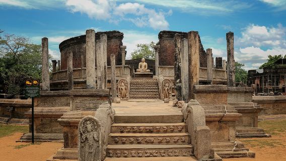 Private Polonnaruwa Sightseeing Day Tour from Sigiriya 