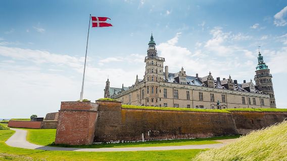 Full-day trip around Copenhagen