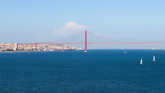 Views of Lisbon sailing tour