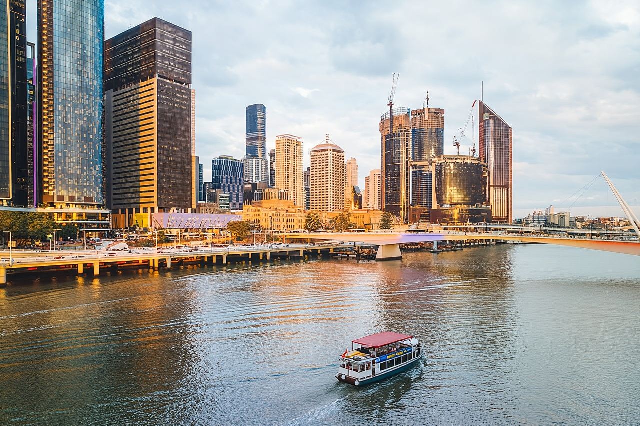 Pelayaran Bersiar-siar Tengah Hari: 12.30 tengah hari-2 petang (90 minit)