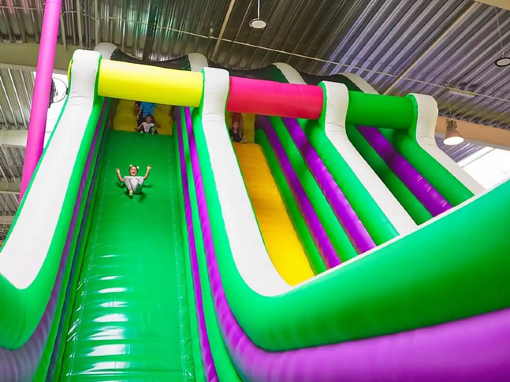 GOjump MEGAPARK Kraków-Sikorki 1h ticket: GOair Inflatable Park 