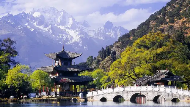 麗江私人一日遊，遊覽上虎跳峽和黑龍潭