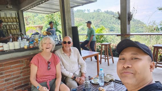 วัดเซโลกริโยและเดินป่าที่นาขั้นบันไดชวาพร้อมไกด์