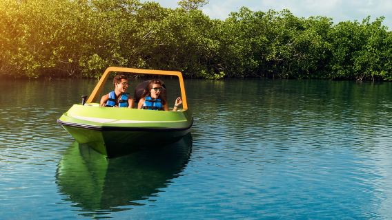 Cancun: esperienza di 2 ore in motoscafo