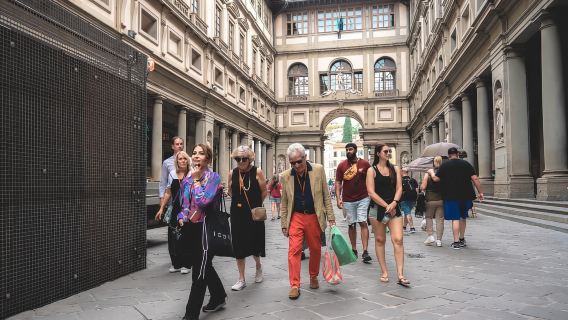 Firenze: Galleria degli Uffizi privata e visita guidata a piedi della città