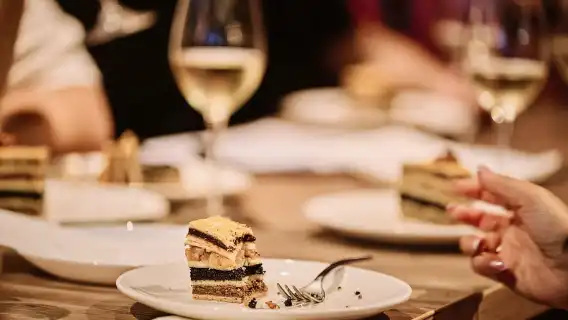 Budapest: Guided Street Food Tour with Sweet Wine