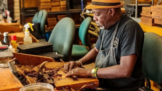 Tour đi bộ kinh điển Miami │ Bức tường Wynwood + Little Havana + Bãi biển South + Vịnh Biscayne