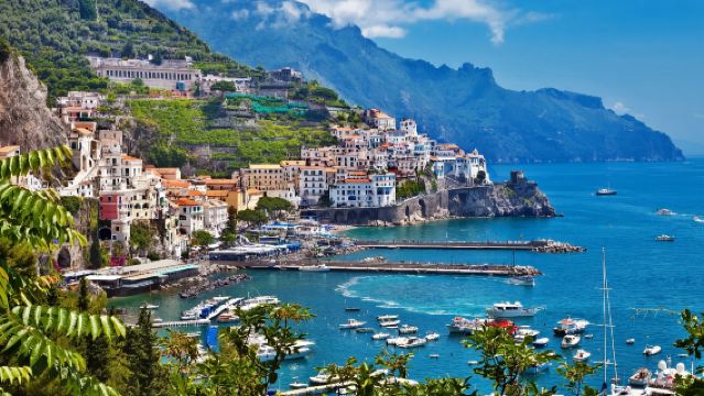 Italien - Rom Hin- und Rückfahrt: Amalfi + Positano [Geteilte Tour Tagesausflug auf Englisch]