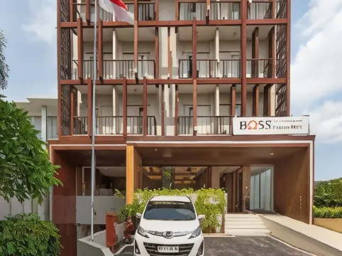 老闆雷吉安酒店