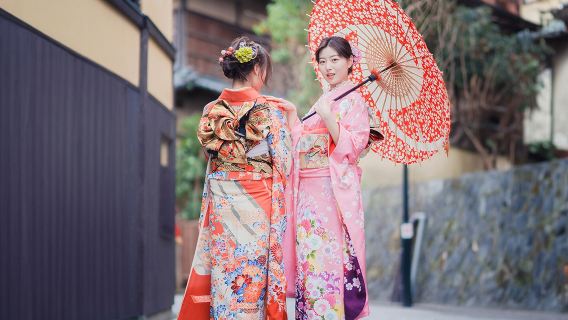 [Kyoto Kimono Rental mimosa Kodaiji Store] *Rent a furisode to brighten up your graduation ceremony or coming-of-age ceremony*