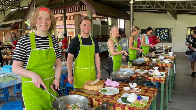 Half-Day Thai Cooking Class at Organic Farm in Chiang Mai
