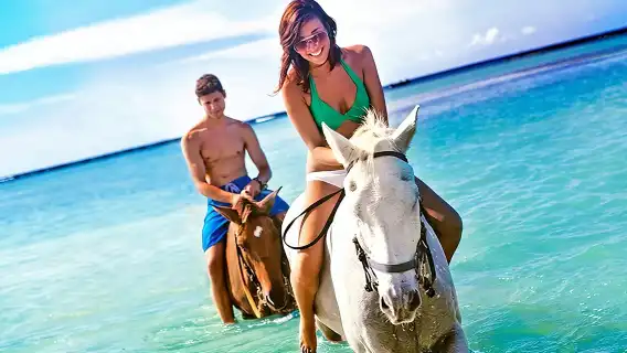 普吉島麥考海灘騎馬俱樂部Phuket Riding Club