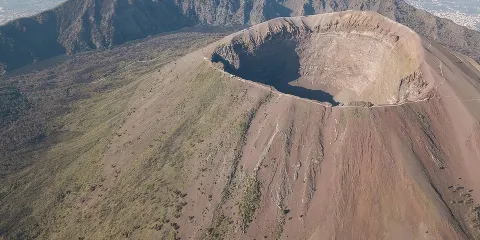 那不勒斯出發龐貝、赫庫蘭尼姆及維蘇威火山獨立包團
