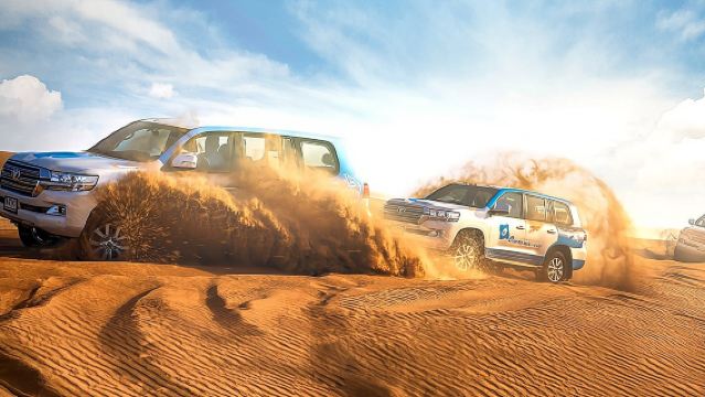 Abu Dabi: Safari por el desierto por la mañana con camellos y sandboarding